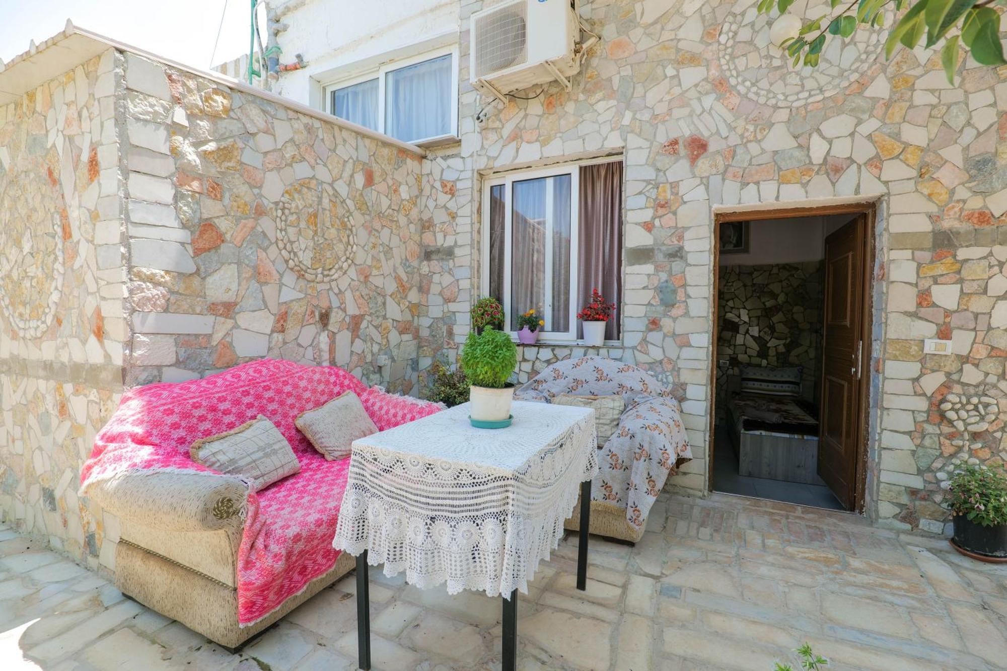 Garden Villa Lake Side & Glamping Εξαμίλιο Εξωτερικό φωτογραφία