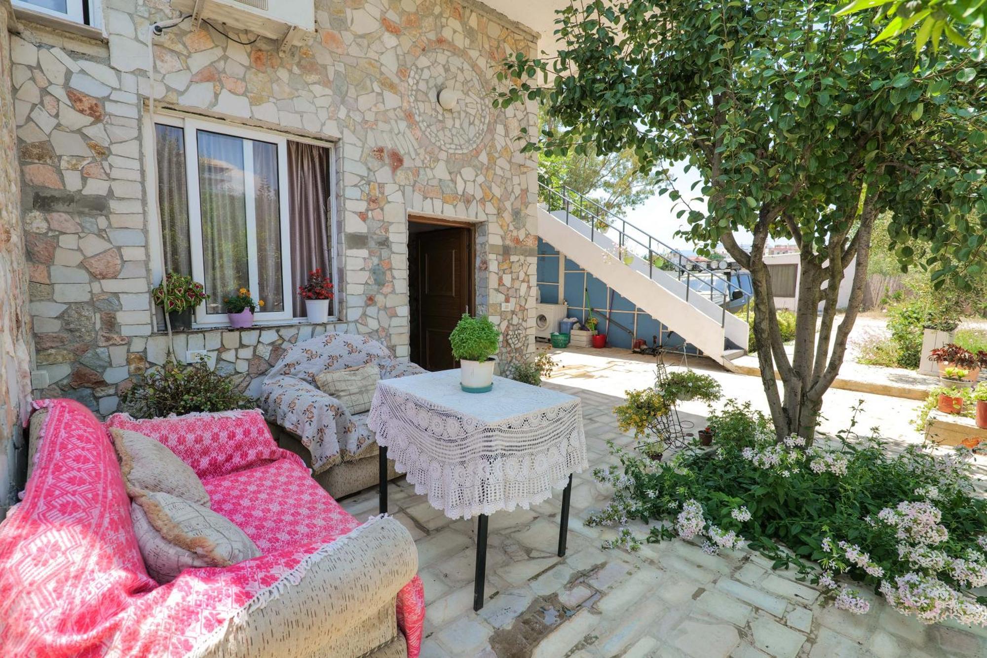 Garden Villa Lake Side & Glamping Εξαμίλιο Εξωτερικό φωτογραφία