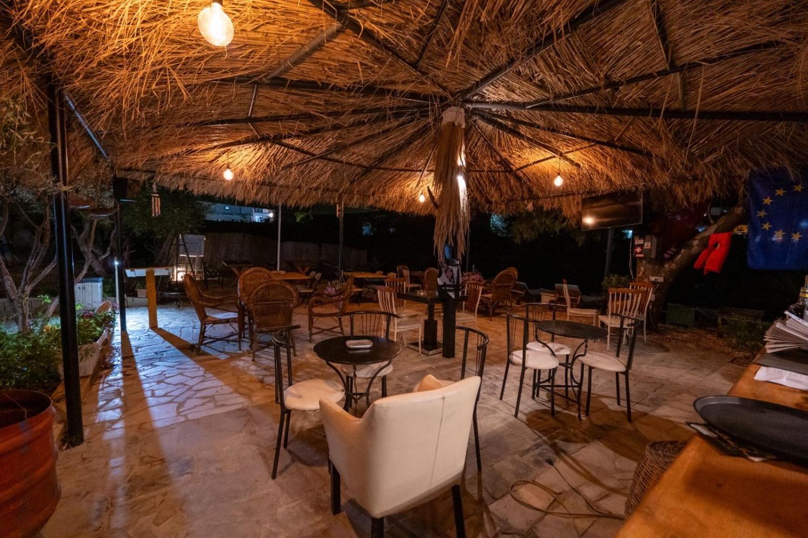 Garden Villa Lake Side & Glamping Εξαμίλιο Εξωτερικό φωτογραφία