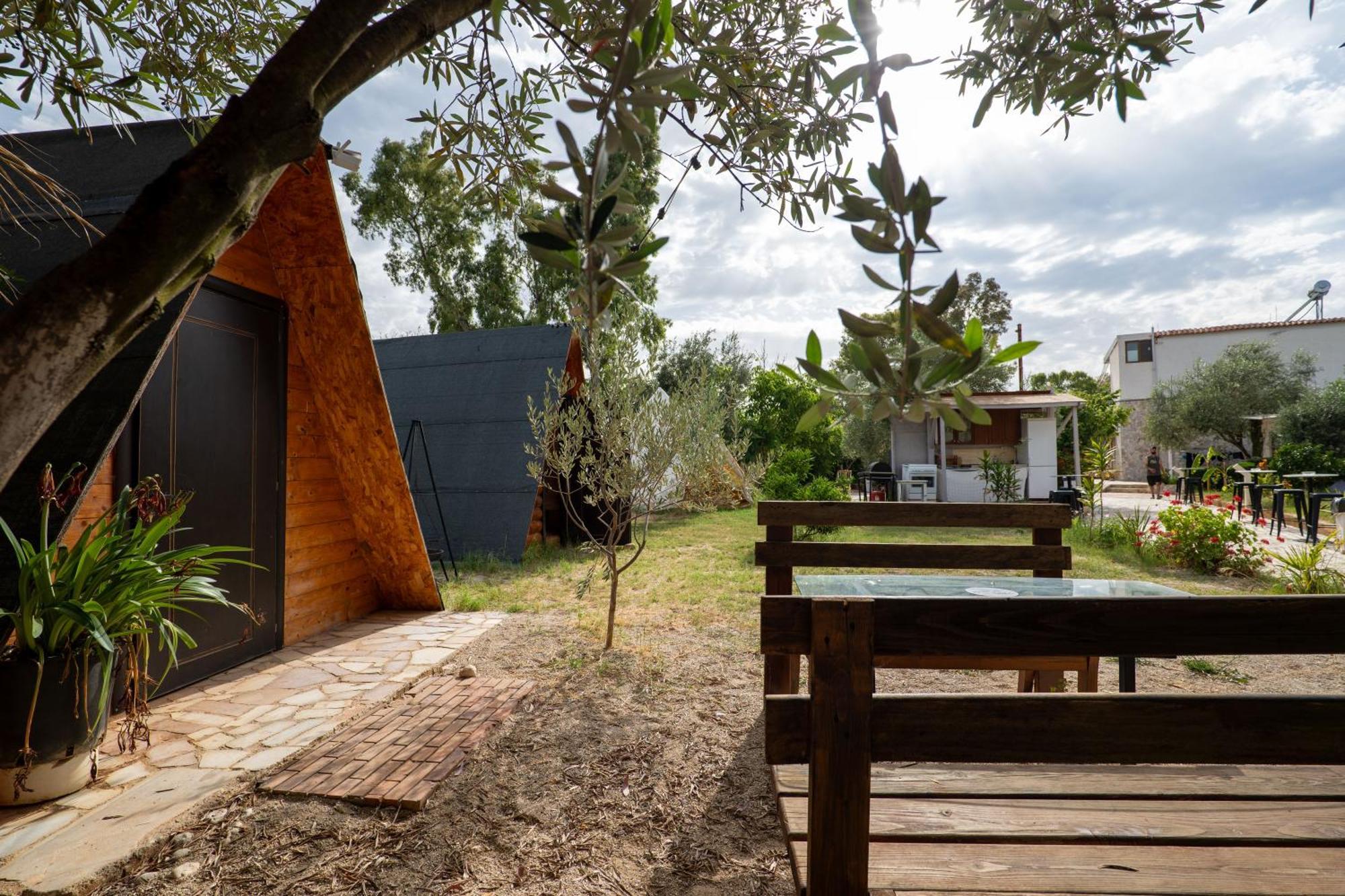 Garden Villa Lake Side & Glamping Εξαμίλιο Εξωτερικό φωτογραφία