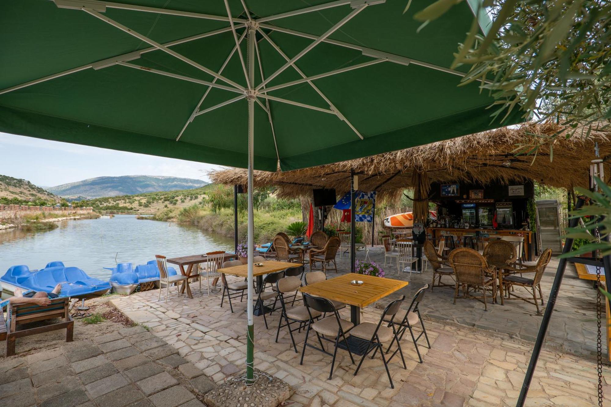 Garden Villa Lake Side & Glamping Εξαμίλιο Εξωτερικό φωτογραφία