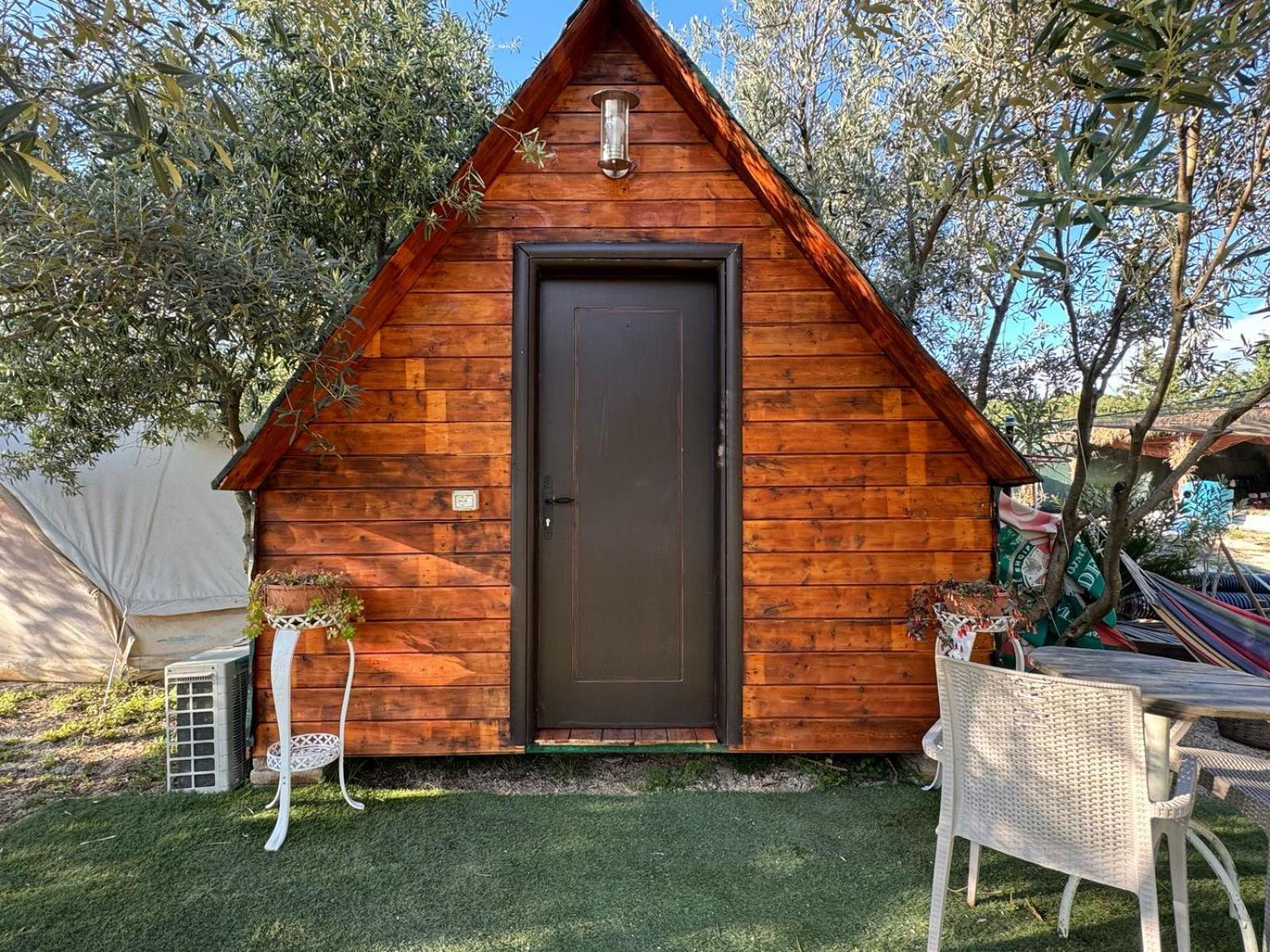 Garden Villa Lake Side & Glamping Εξαμίλιο Εξωτερικό φωτογραφία