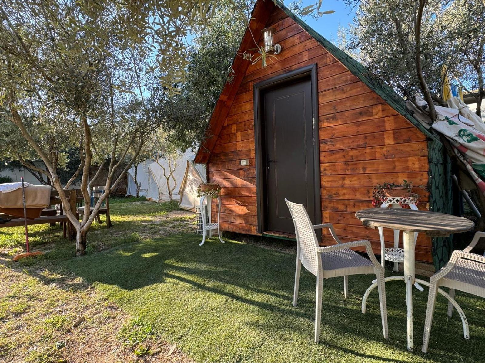 Garden Villa Lake Side & Glamping Εξαμίλιο Εξωτερικό φωτογραφία